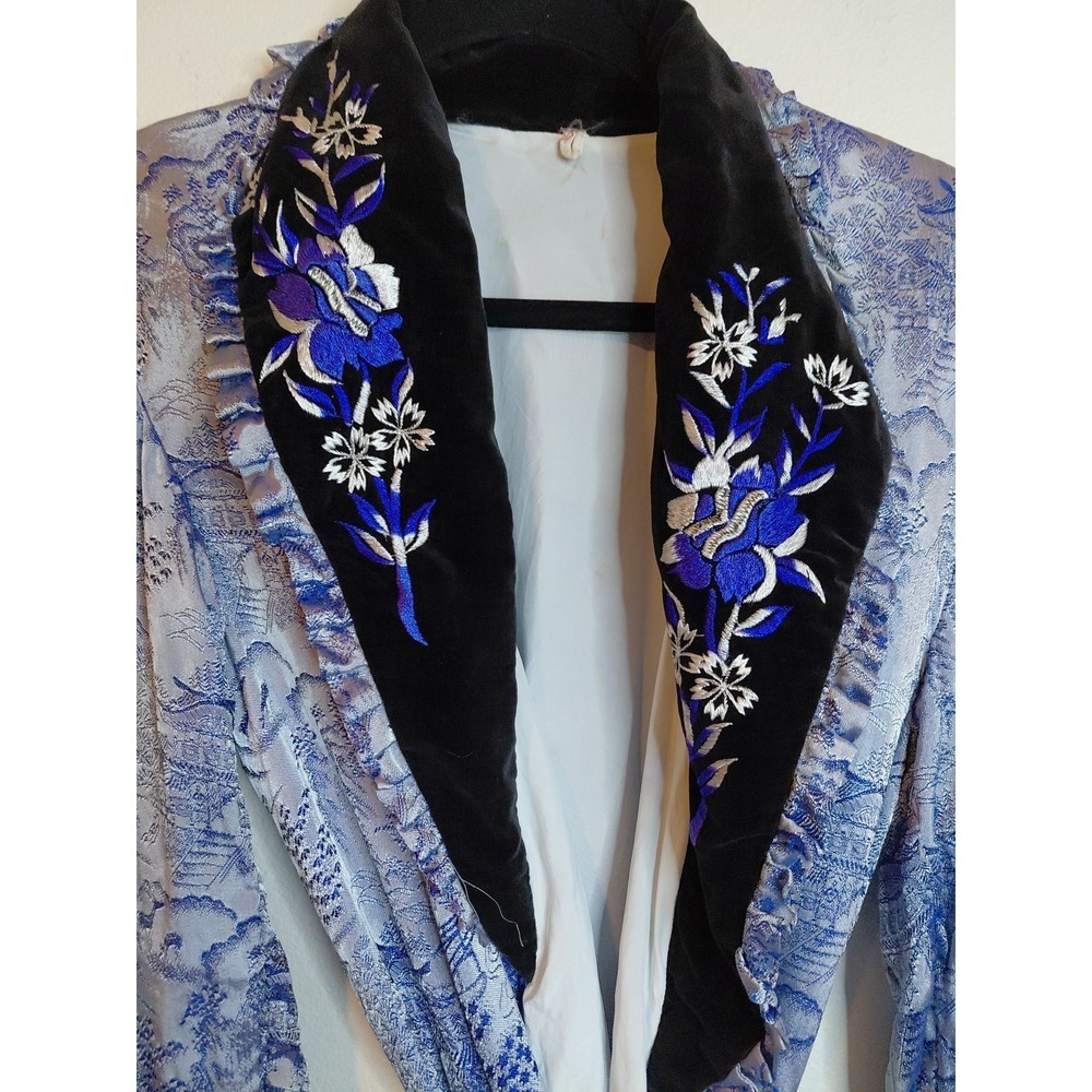 Vintage 1950s or 1960"s blue Silk  Jaquard Japanese silk robe fujiyama Sakura - Picture 6 of 10